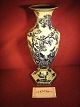 Orientals 
Vase i fajance