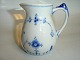 Bing & Grondahl 
painted Blue, 
Creamer 
Dek. No  189
Height 10,5 
cm. 
Factory ...
