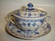 Royal 
Copenhagen Blue 
Fluted Half 
Lace, Bouillon 
cups with lid 
and saucers.
Decoration 
number ...