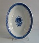 3 stk på lager
 1411-11 Skål 
30 x 22.5 x 6.5 
cm  I fin og 
hel stand Royal 
Copenhagen 
Aluminia ...