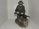Stor Royal 
Copenhagen 
figur, Jæger 
med gevær og 
hund.
Denne er 
produceret i 
...
