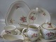 Absalon Bing & 
Grøndahl 
Tableware B&G 
B&G Absalon: 
Cream base, red 
and white 
fruitflower, 
...
