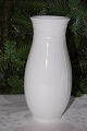 Kgl. Blanc- de 
-Chine vase nr. 
4114, højde 
21,5cm. 2. 
Sortering, fin 
og hel stand. 
Signeret ...