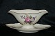 Royal Copenhagen Frisenborg, Sauce boat
Dek.nr. 910 / 1871 
25 x 11 cm. 
