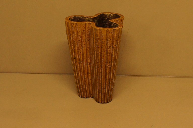 Large Rörstrand Gunnar Nylund Chamotte vase. 23 cm. high.