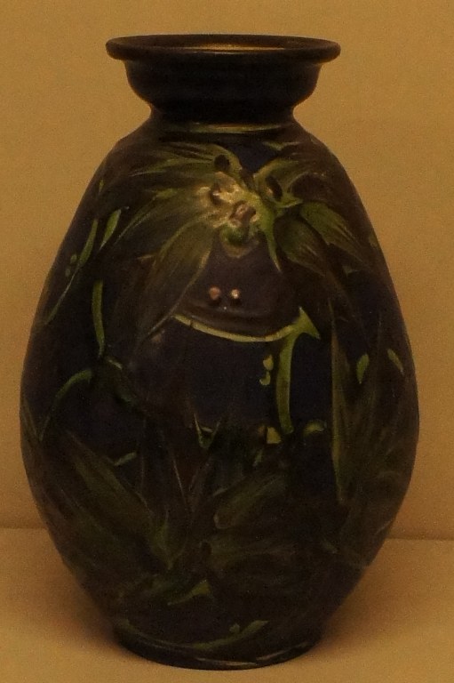 Here you are offered a large Kähler, HAK, glazed stoneware vase.