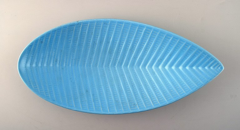 Gustavsberg, large turquoise reptili dish by Stig Lindberg.