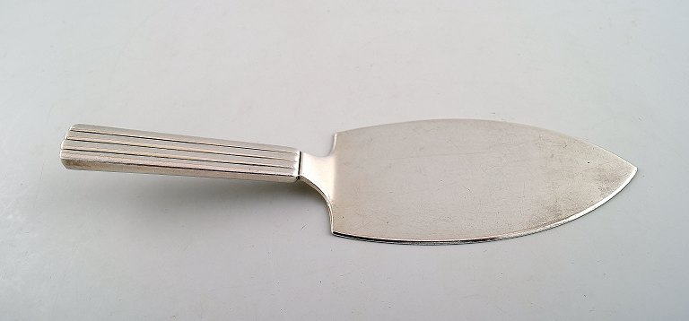 Georg Jensen sølv Bernadotte Serverings-spade.
