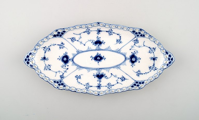 Royal Copenhagen Blue Fluted dish
No. 1115.