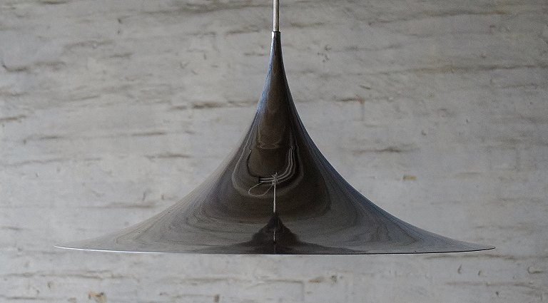 Trumpet lamp , Klaus Bonnerup & Torsten Thorup. Steel.