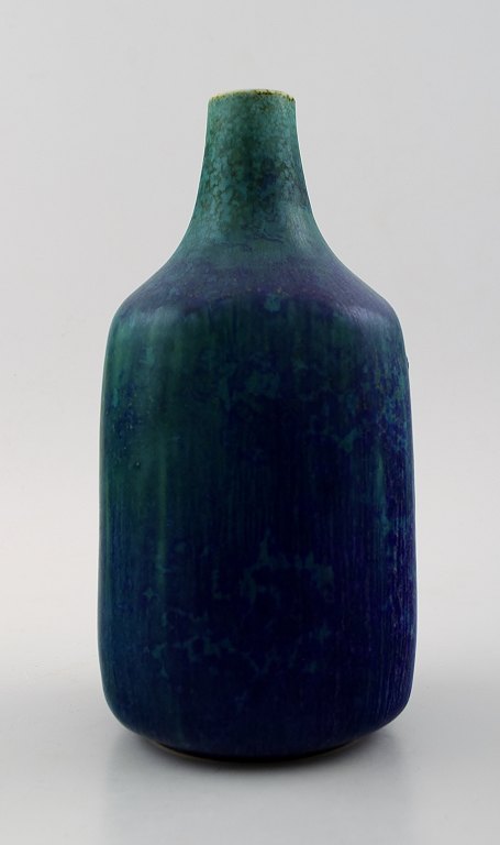 Eva Staehr Nielsen Saxbo, pottery vase in modern design.