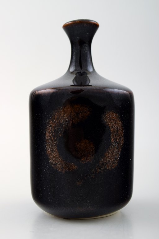 Rolf Palm, Mölle, unique art pottery vase. Swedish design 80s.