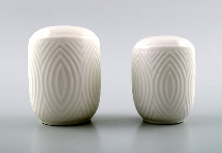 Royal Copenhagen Salto, salt shaker and pepper pot.
Designed by Axel Salto.