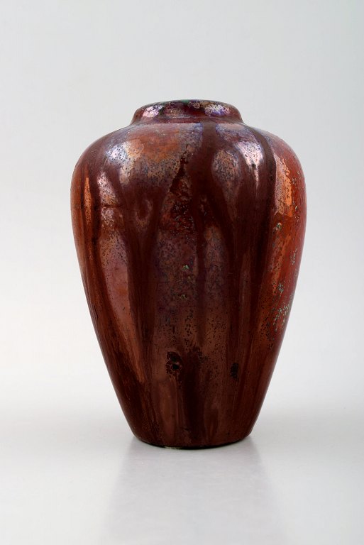 Vase by Soren Kongstrand.
Large and impressive Danish private collection (Total of 42 vases, bowls, 
figurines, etc.)  
Soren Kongstrand 1872-1951) and 
Jens Petersen (1890-1956)