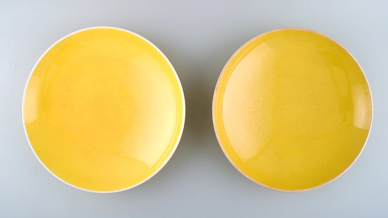 2 fade/skåle, Susanne Gul Confetti Royal Copenhagen/ Aluminia fajance.
