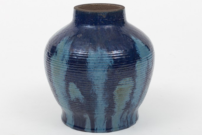 Løvemose Danmark
Blue floor vase in stoneware
1 pc. in stock
Good condition
Location: KLASSIK Flagship Store - Bredgade 3, 1260 KBH. K.
