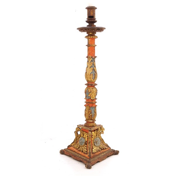 Large floor candle holder. Wood. Baroque. Italy circa 1700. H: 166cm