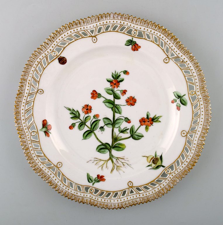 Royal Copenhagen Flora Danica pierced plate # 20/3554.
