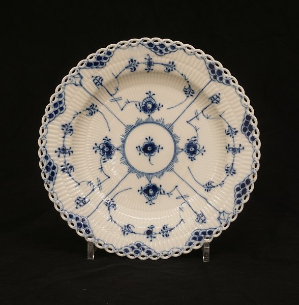 Royal Copenhagen blue fluted full lace deep plate. #1079 D: 22,5cm
