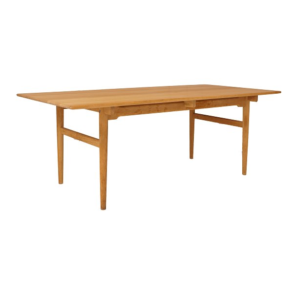 Wegner: Esstisch, Eiche, massiv.
H: 73cm. Platte: 94x189cm