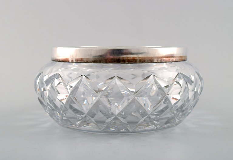 Crystal bowl with silver border, 1930s / 40s.