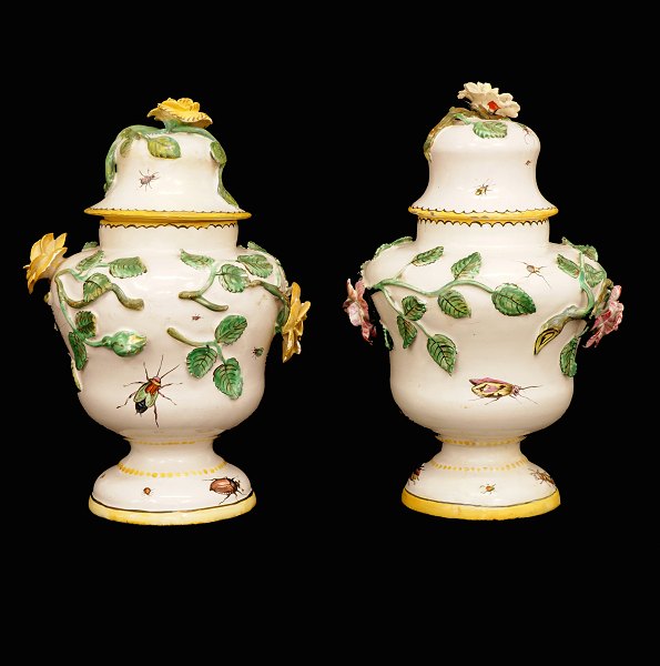 A pair of 18th faience lidded vases. Signed Eckernförde, Schleswig-Holstein, 
Northgermany 1765-68. H: 24cm