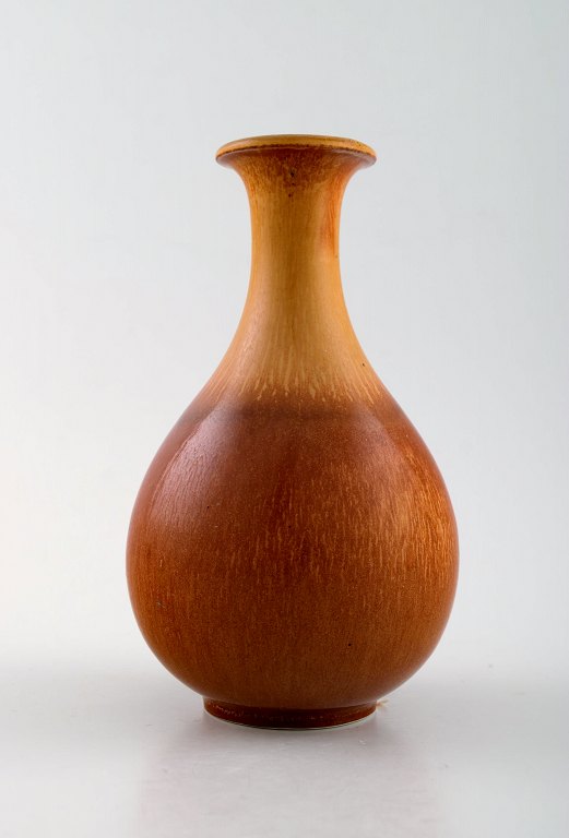 Gunnar Nylund, Rörstrand vase in ceramics.