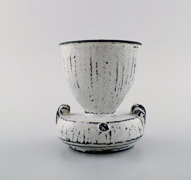 Svend Hammershøi for Kähler, HAK, vase i glaseret stentøj.        
1930/40