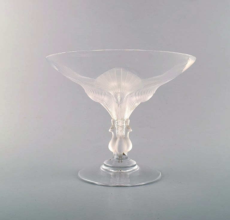 Lalique "Virginia" opsats med påfugle i klart kunstglas. 1950