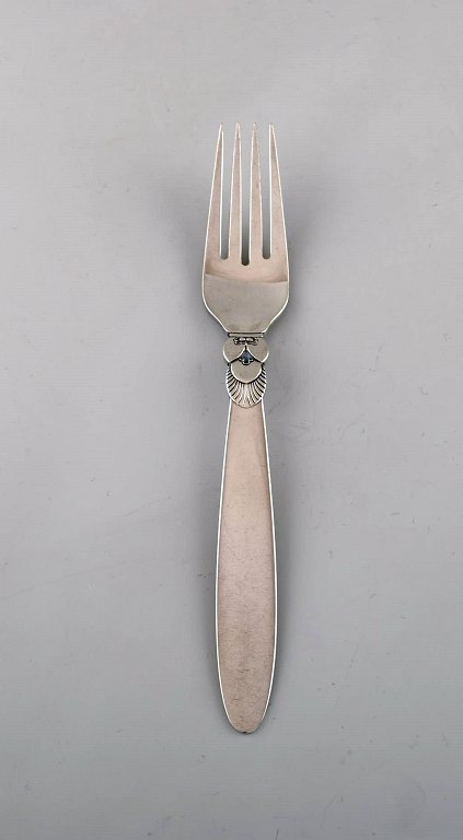 Tidlig Georg Jensen "Kaktus" middagsgaffel i sterlingsølv. Dateret 1915-30. Otte 
stk på lager.