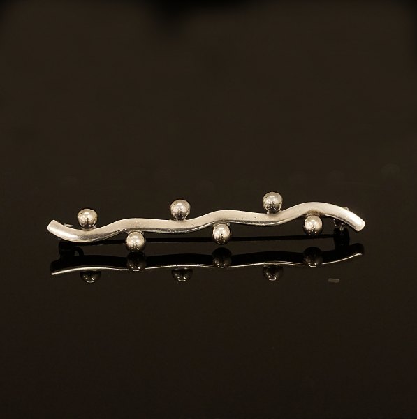 Karl Gustav Hansen, Denmark, 1932-34: A sterlingsilver brooch. L: 6,5cm