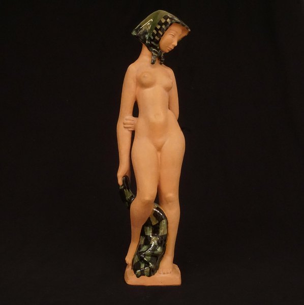 Helge Christoffersen, 1925-65, figurine: Woman. Signed. H: 49cm