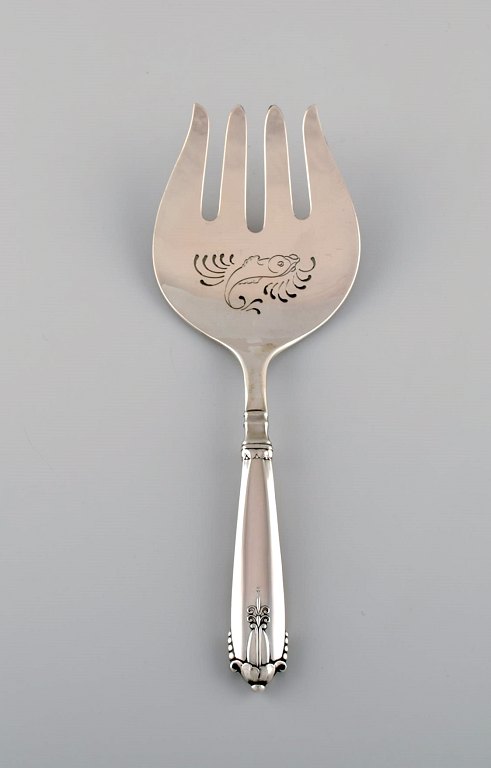 Georg Jensen Akkeleje stor fiskespade i sølv (830). Ca 1920. 
