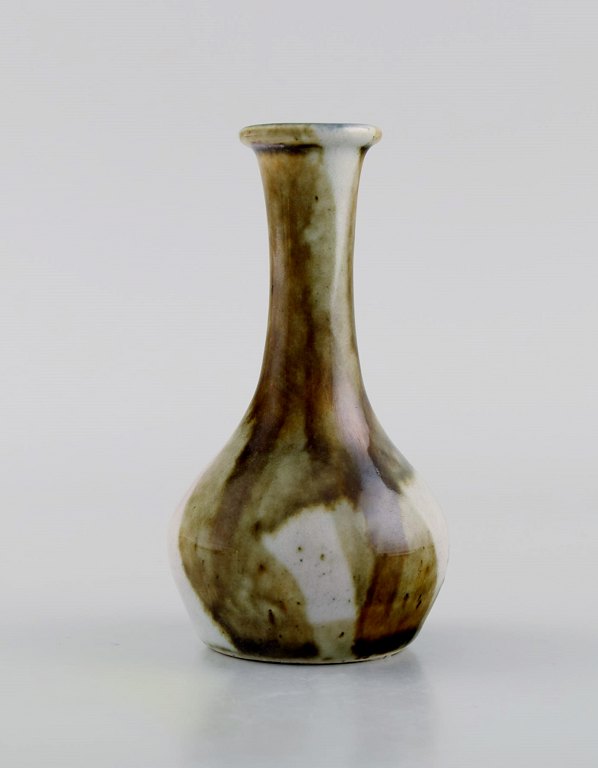 Svensk keramiker. Unika vase i glaseret stentøj. 1980