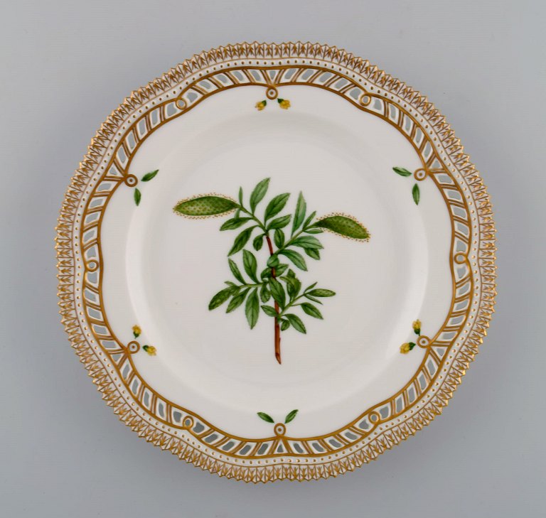 Royal Copenhagen Flora Danica openwork plate in hand-painted porcelain with 
flowers and gold decoration. Model number 20/3533.
