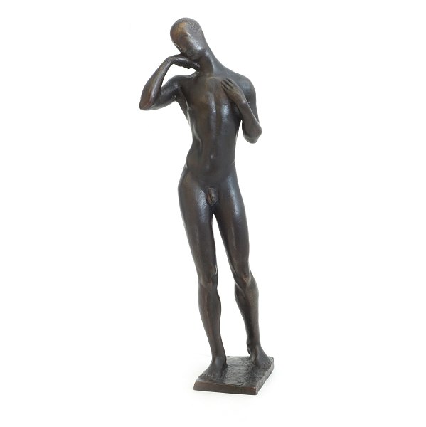 Johannes Bjerg Abessinier i bronze. Johannes C. Bjerg, 1886-1955, bronzeskulptur 
forestillende abessinier.  Signeret og dateret 1913. Erhvervet direkte fra 
kunstners familie. H: 48,5c