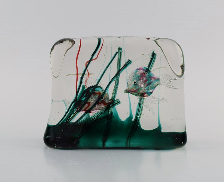 Archimede Seguso, Murano. Sculpture in mouth-blown art glass. "Aquarium". 
Italian design, mid 1900s.
