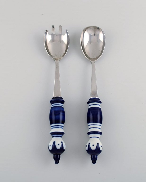 Bjørn Wiinblad for Rosenthal. Siena salad set in glazed ceramics and stainless 
steel. 1970s.
