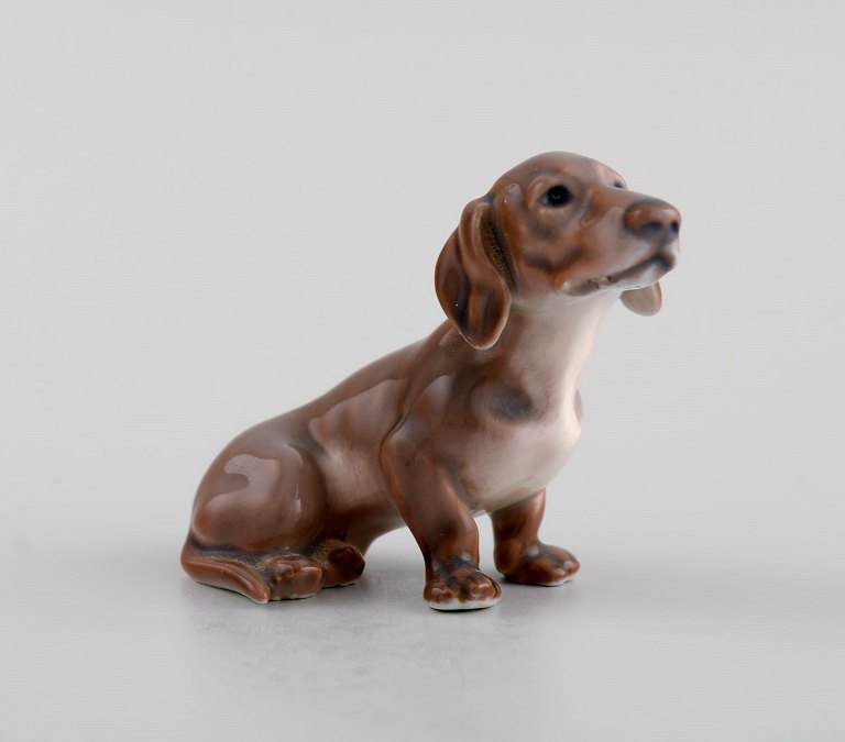 Dahl Jensen porcelænsfigur. Gravhund. 1920/30