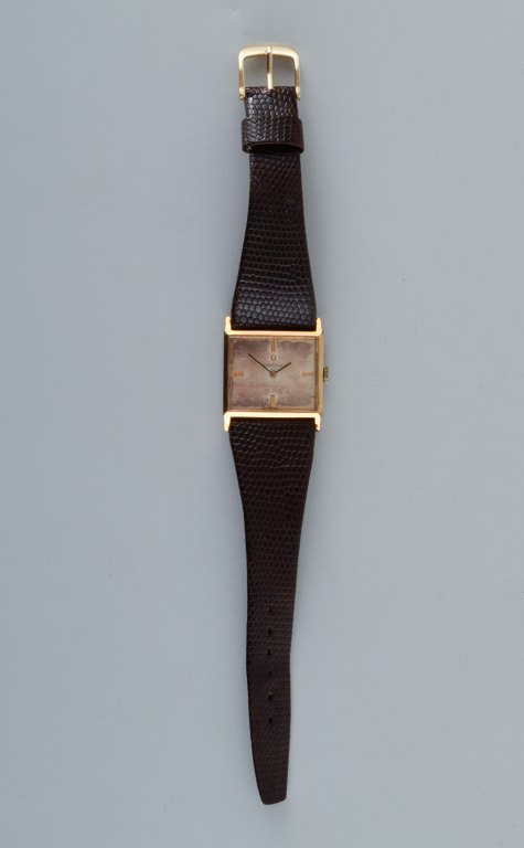 Omega Automatic de Ville dame-armbåndsur, læderrem.
Ca. 1960’erne,