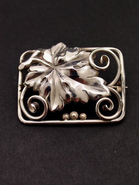 Art deco brooch