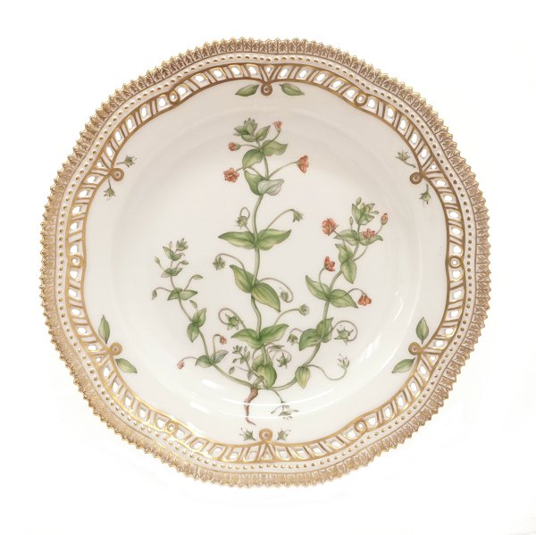 Royal Copenhagen Flora Danica dinner plate 3553. "Anagallis arvensis L.". D: 
25,5cm