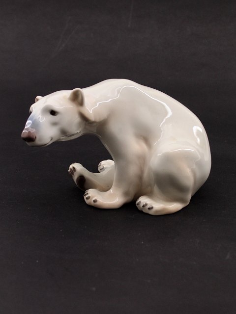 ROYAL COPENHAGEN seated polar bear 409