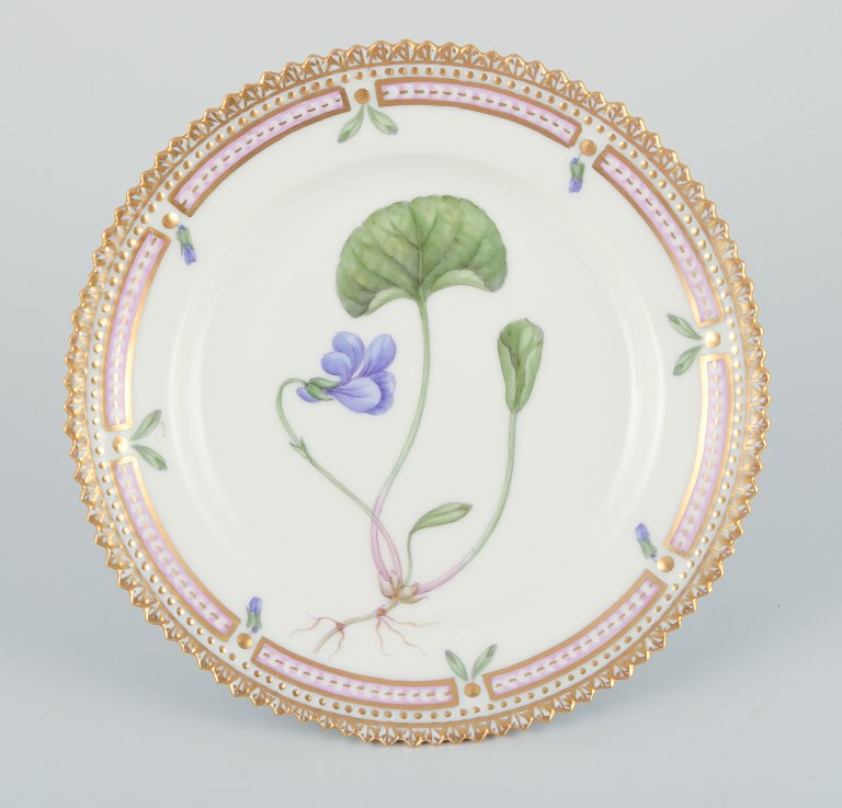 Royal Copenhagen Flora Danica plate. Hand-painted. 24-carat gold leaf.