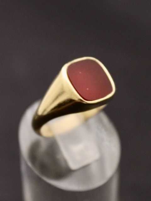 14 carat gold ring  with carnelian