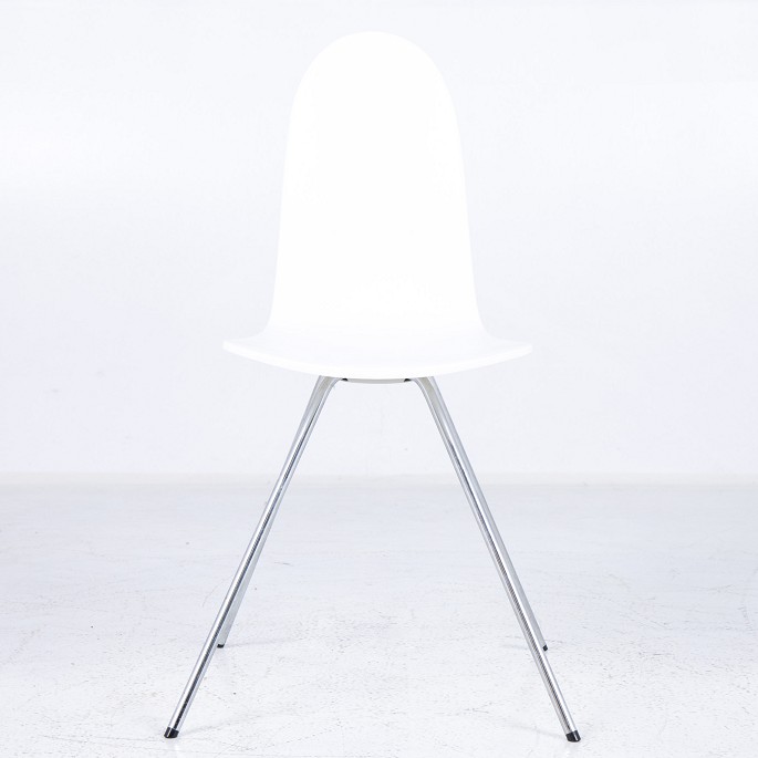 Arne Jacobsen / Fritz Hansen
AJ 3102 - Hvidlakeret 