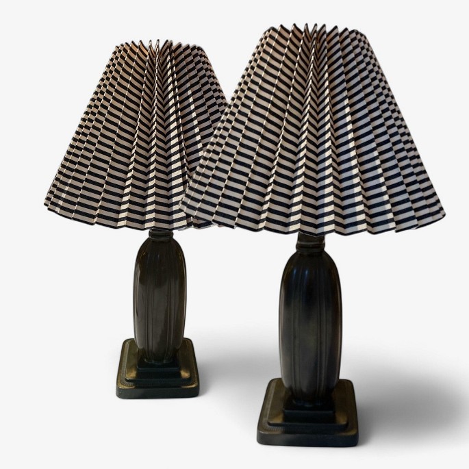 Just Andersen
Pair of table lamps in disco metal with fluted bodies.
1 pc. in stock
