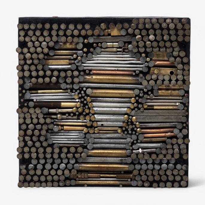 Oluf Gravesen.
Square sculpture in steel with nails. Signed by the artist.
1 pc. in stock
