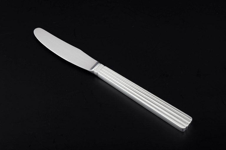 Georg Jensen, Bernadotte
Lunch knife in sterling silver and stainless steel
