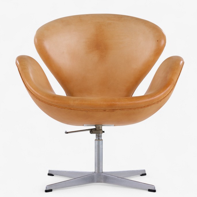 Arne Jacobsen / Fritz Hansen.AJ 3320 - 